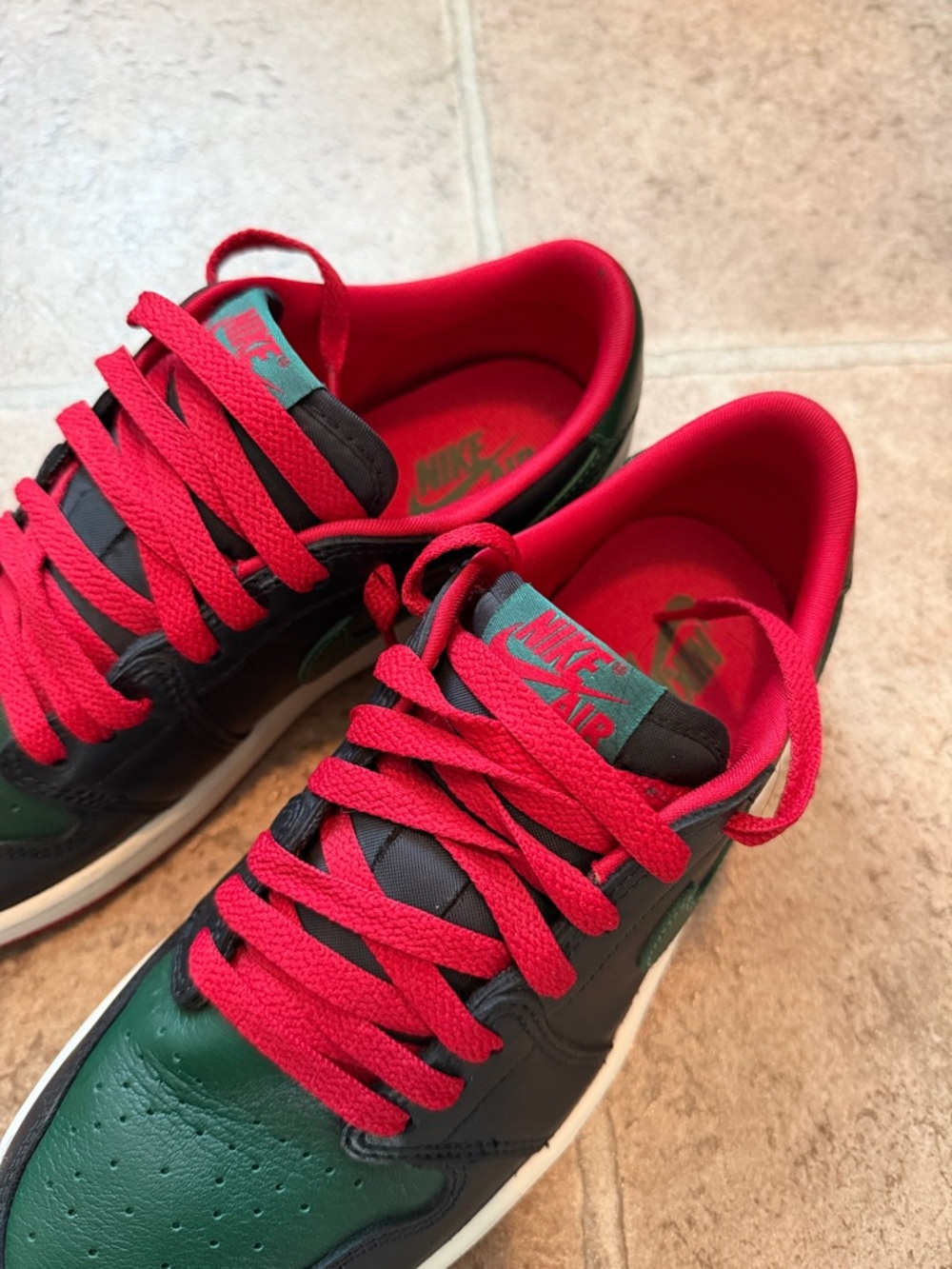 Unisex Nike Black, Green & Red Air Jordan 1 Low OG Sneakers. Size W7.5/M6 - Picture 4 of 10